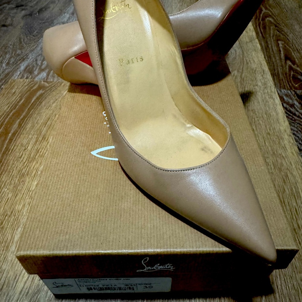 Christian Louboutin “Apostrophy” 100 Pumps Gem